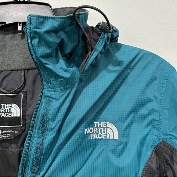 North Face HyVent Lightweight Blue - Picture 3 of 8